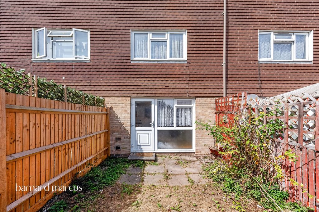 Property photo 3 of 22