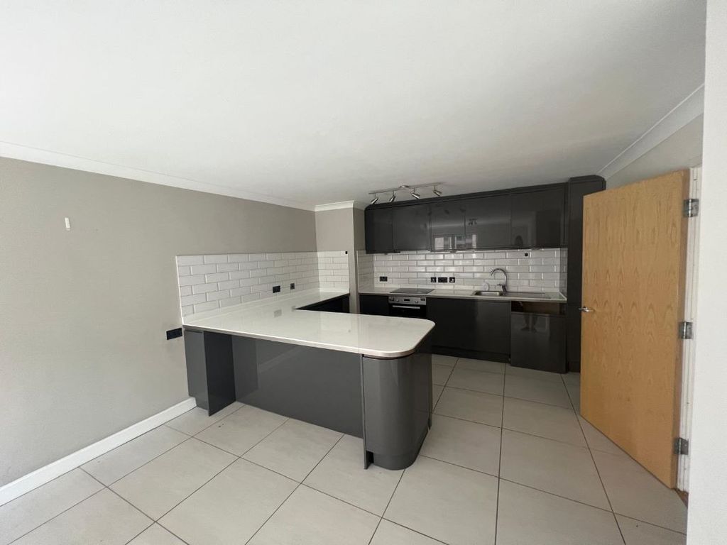 Property photo 2 of 10 Image 2