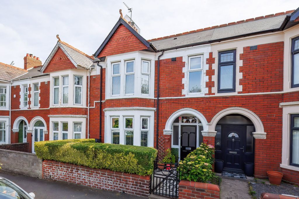 Property photo 1 of 39