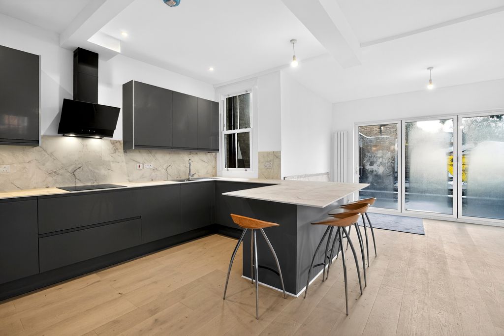Property photo 3 of 20 Open Plan Living