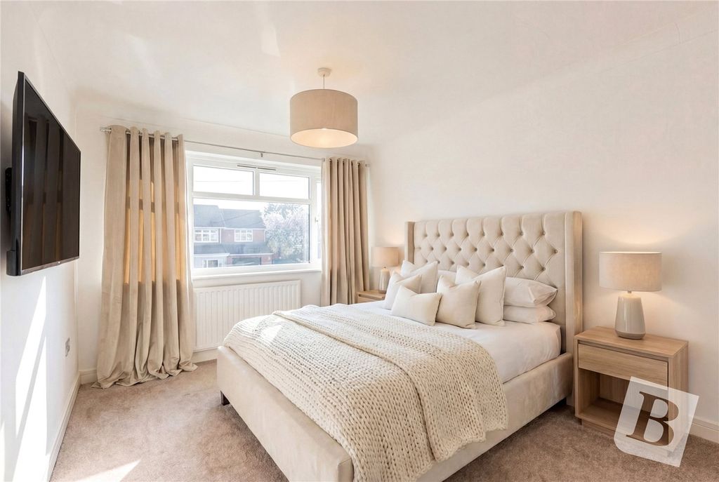 Property photo 2 of 12 Bedroom One