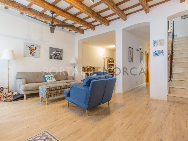 Property photo 1 of 28