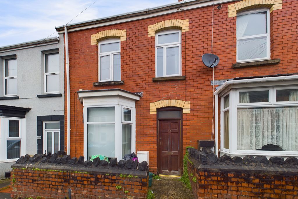 Property photo 1 of 9 Cam05134G0-Pr0008-Still009