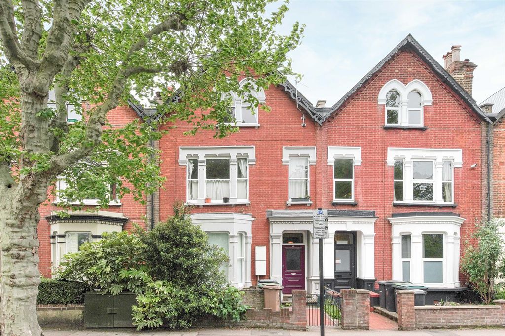 Property photo 1 of 10 Upper Tollington Park, N4-11.Jpg