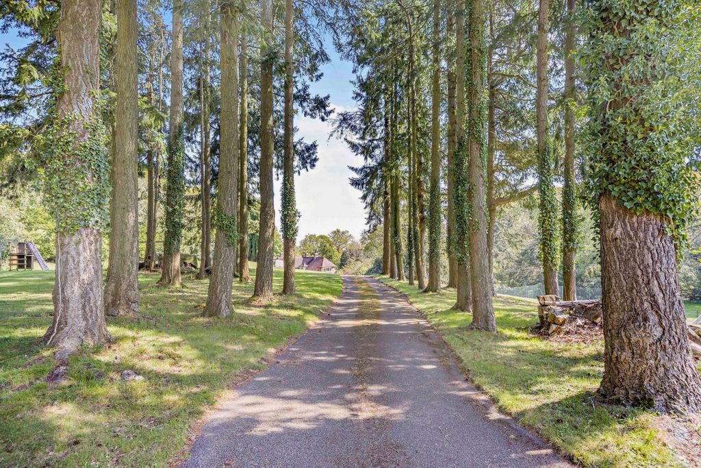 Additional image 18 of 6 bed detached house for saleBurys Bank Road, Greenham, Thatcham, Berkshire RG19