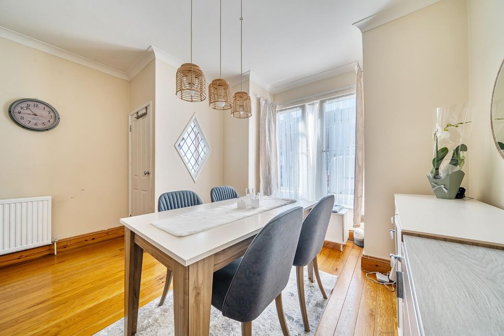 Property photo 2 of 13 1421526-17-69A59E9546F57.Jpg