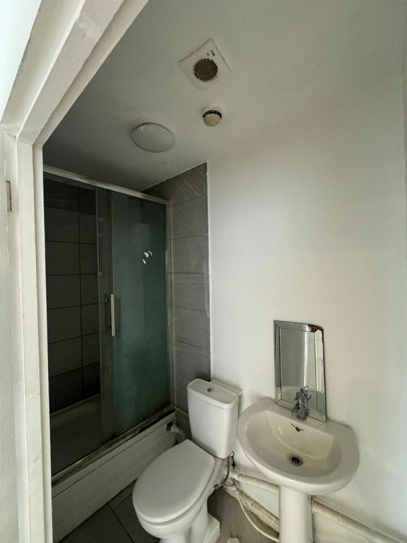 Property photo 3 of 3