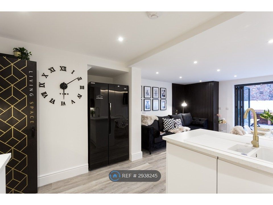 5 bed shared accommodation to rentPark Grove, York YO31 photo 5