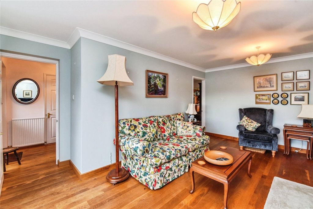 Property photo 3 of 22 Picture No. 13