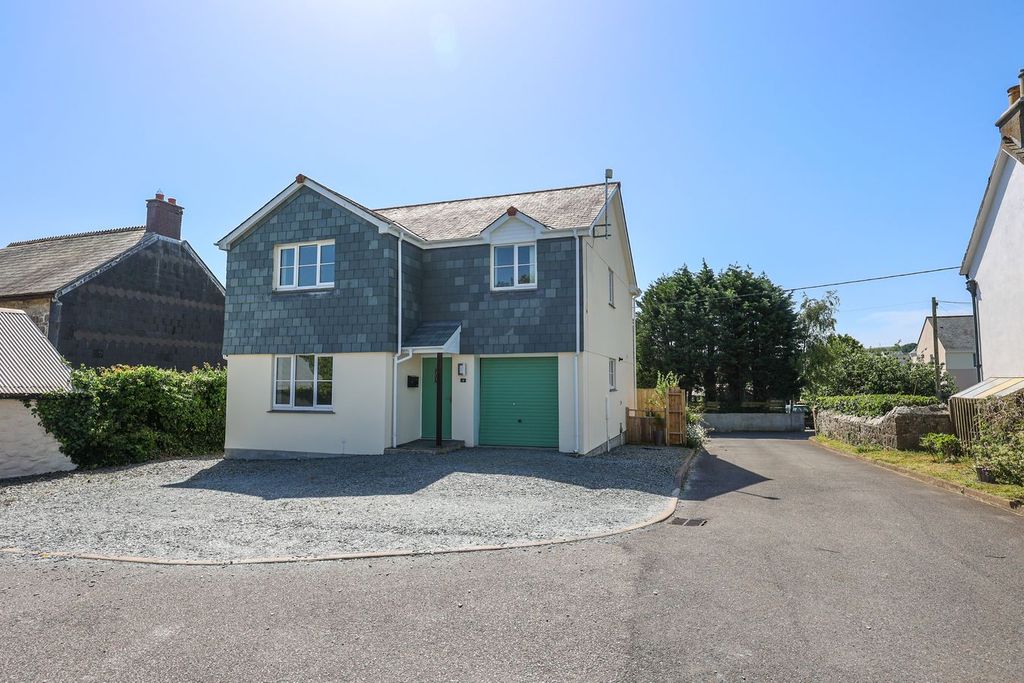 Property photo 1 of 23