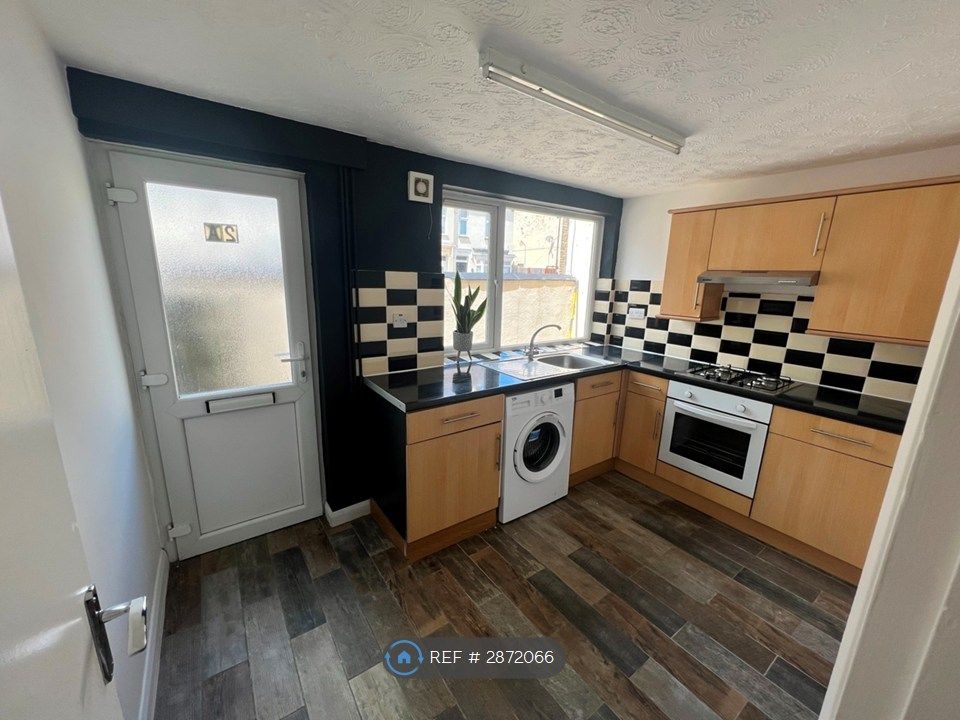 Property photo 2 of 14