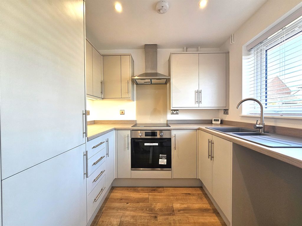 Property photo 3 of 16
