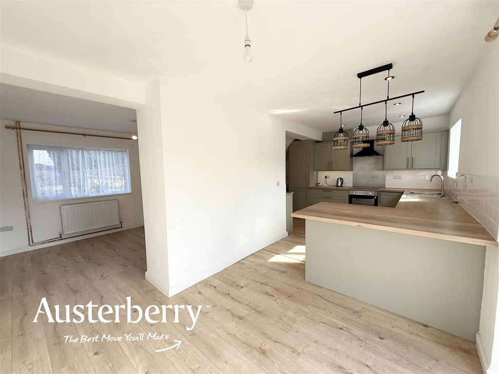 Property photo 2 of 18 Img_6222.Jpg