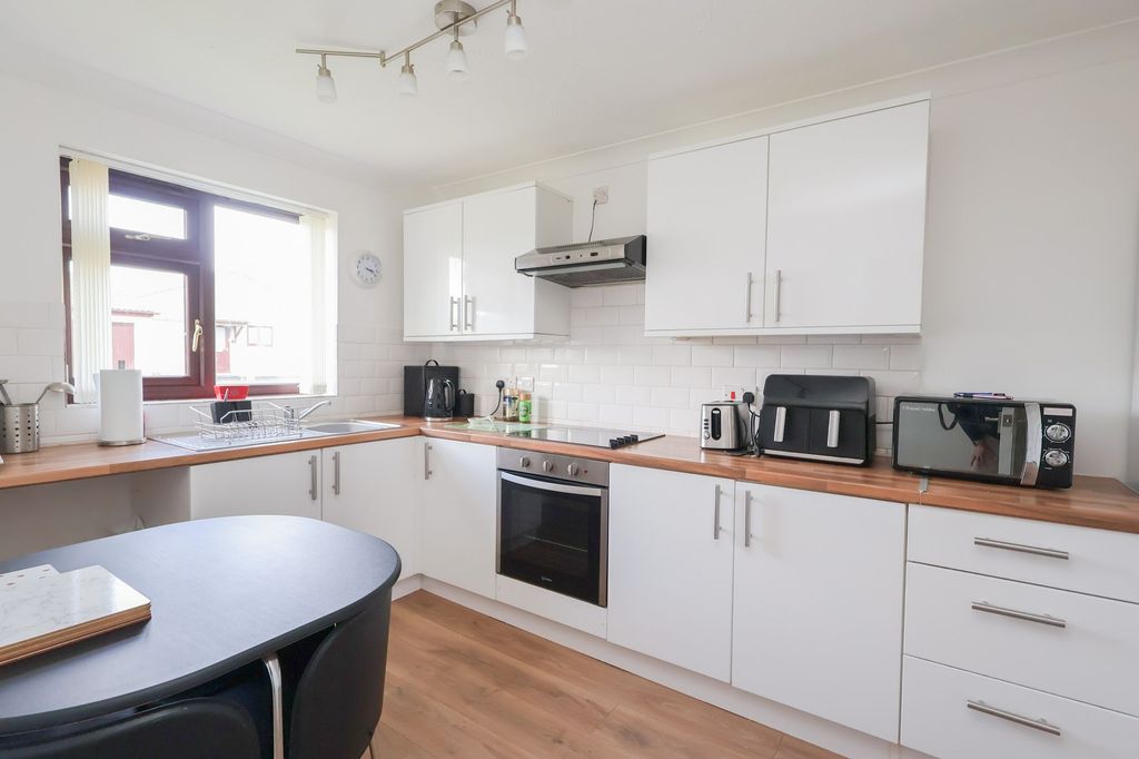 Property photo 2 of 13 Kitchen/Diner