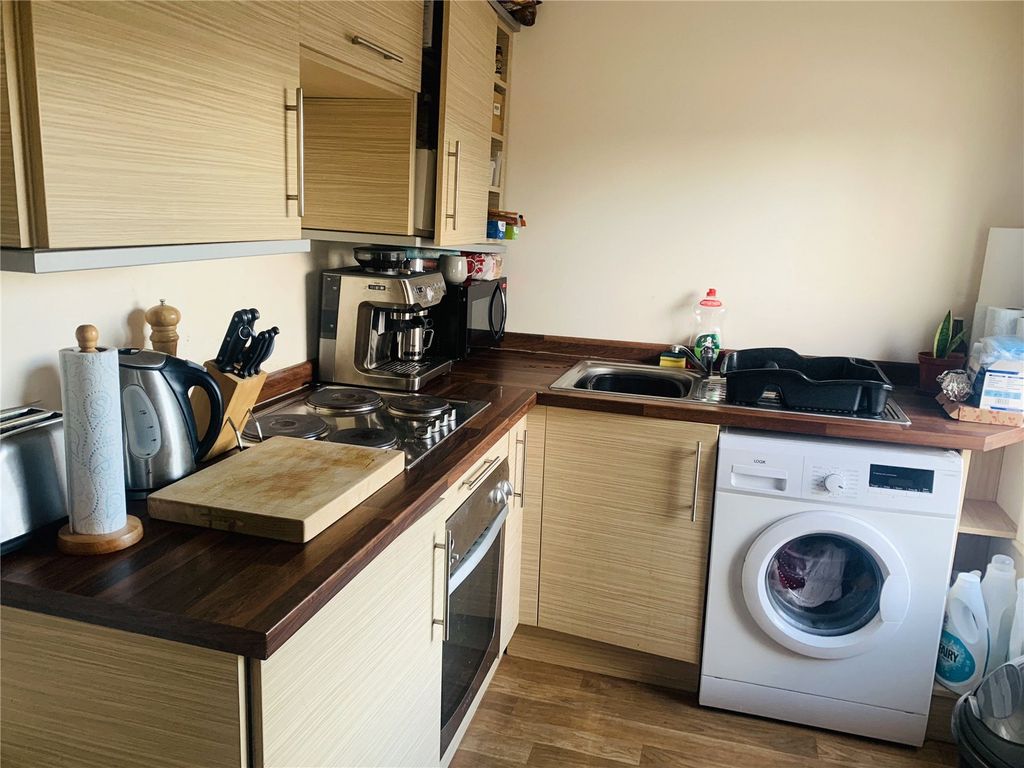 Property photo 2 of 7 Picture No. 04