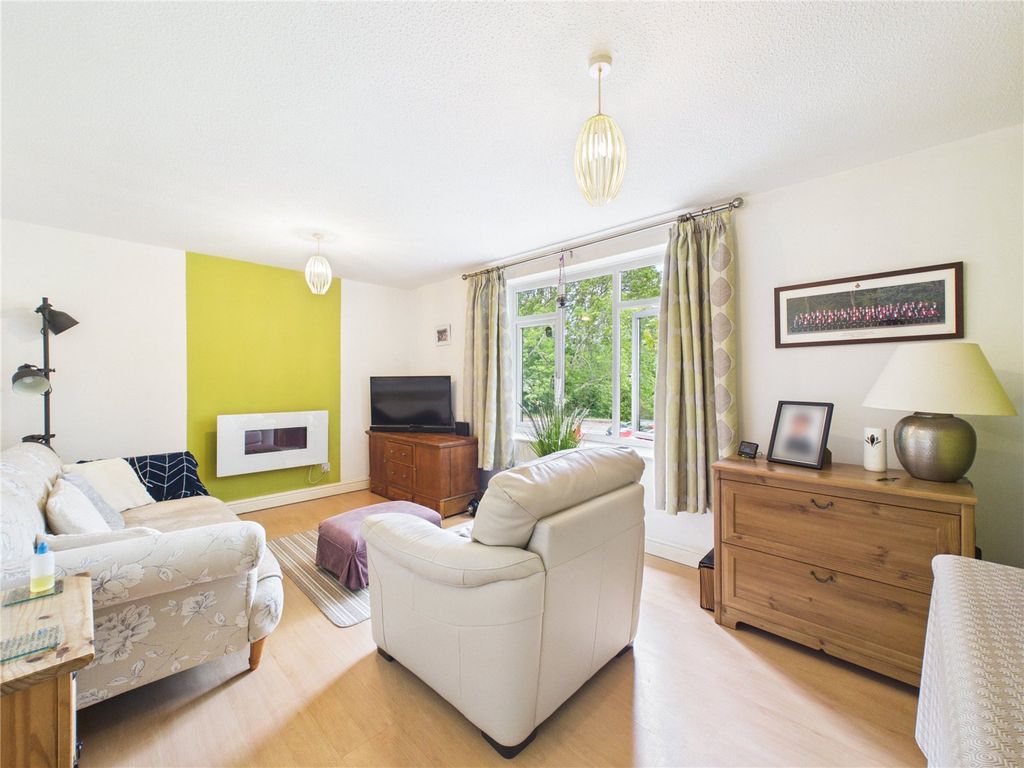Property photo 2 of 13 Picture No. 04