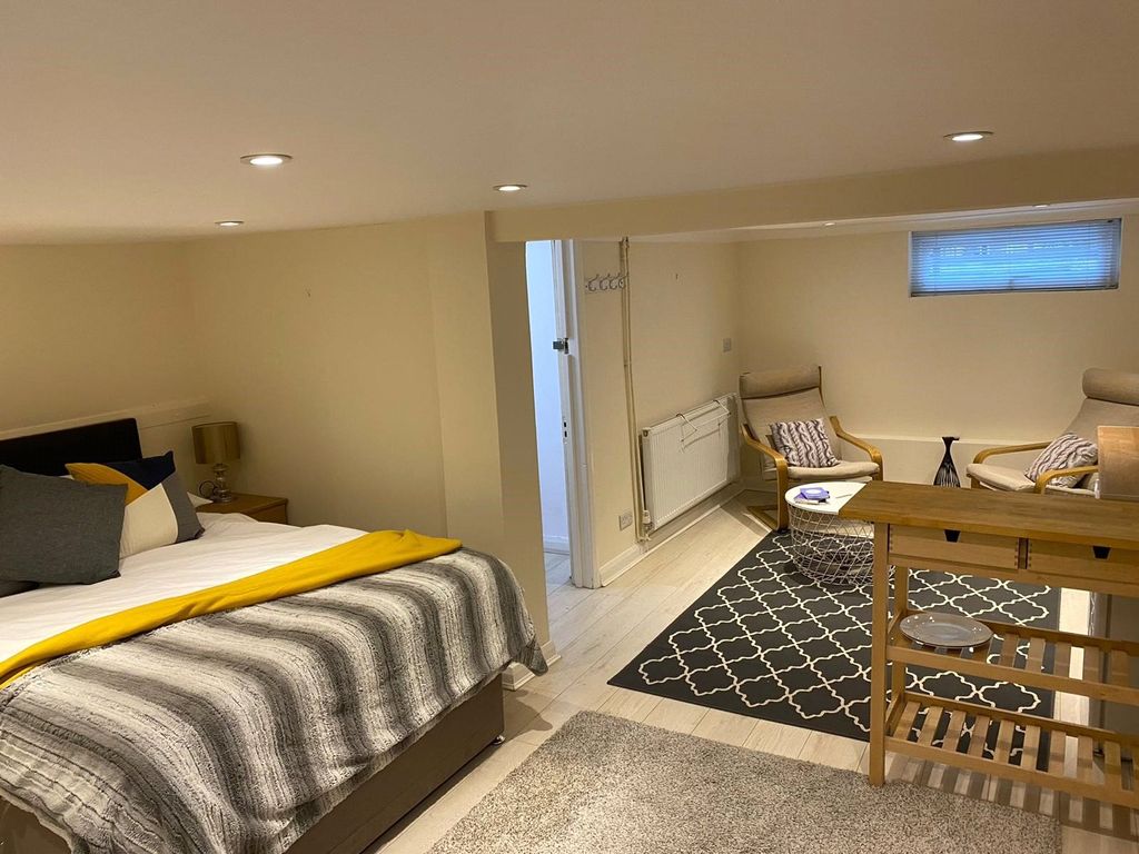 Property photo 2 of 7 Picture No. 01