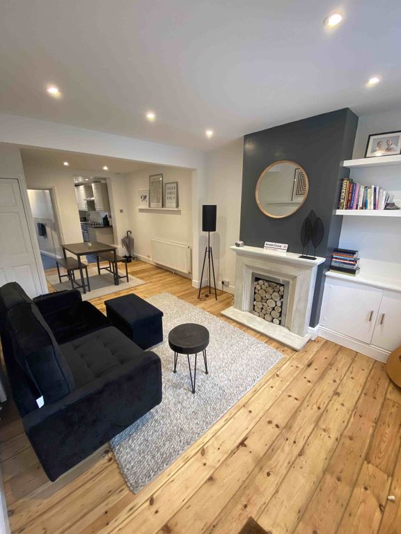 Property photo 2 of 8