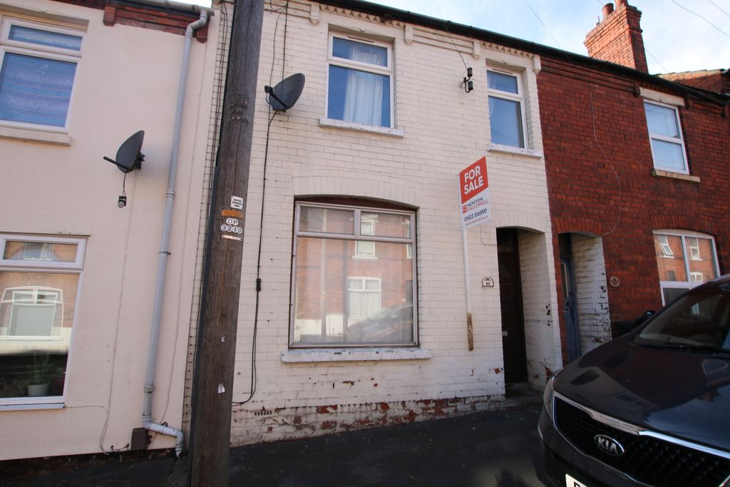 Property photo 1 of 11