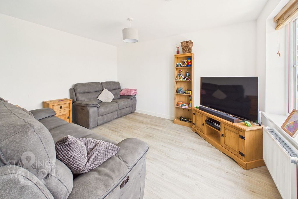 Property photo 3 of 25