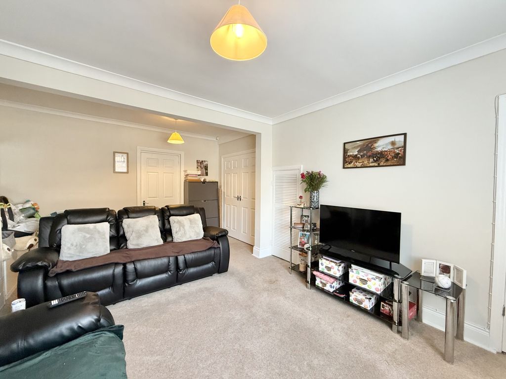 Property photo 3 of 14 Img_8396