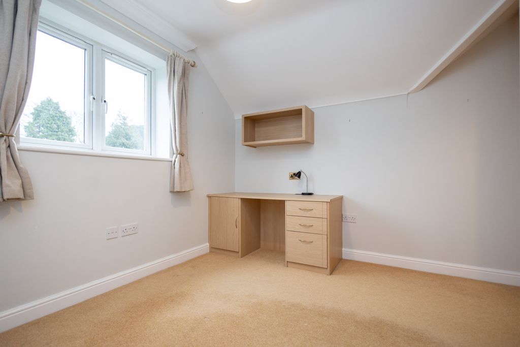 Additional image 11 of 3 bed flat to rentDe Mauley Court, 3 De Mauley Road, Canford Cliffs BH13