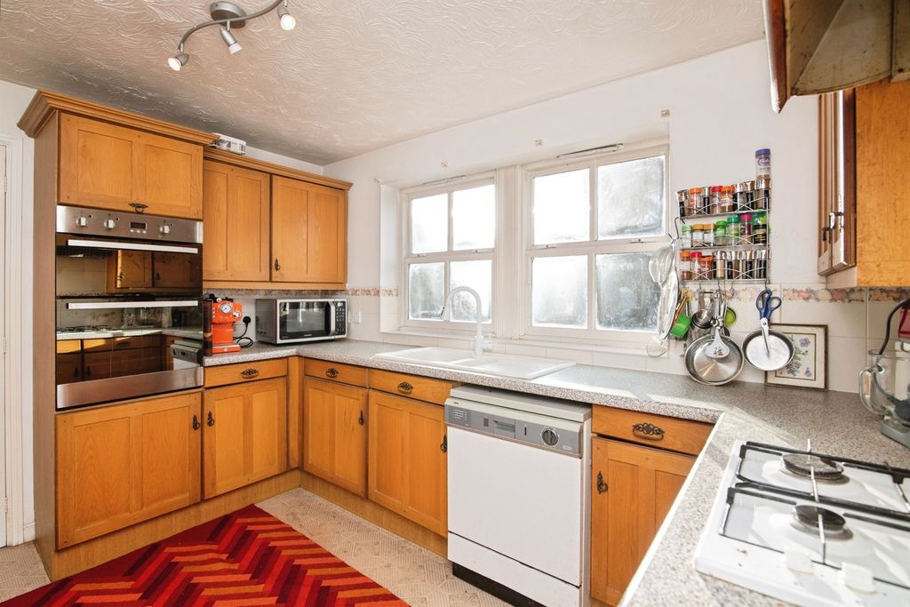 Additional image 5 of 4 bed detached house for saleBreamore Crescent, Dudley DY1