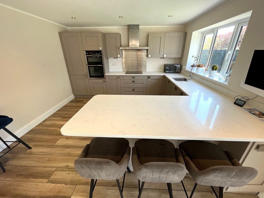 Property photo 3 of 28 13