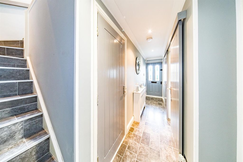 Property photo 2 of 38 10-St-Josephs-Close-8.Jpg