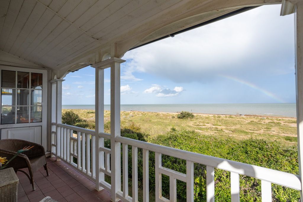 Property photo 3 of 31 Picture No. 28