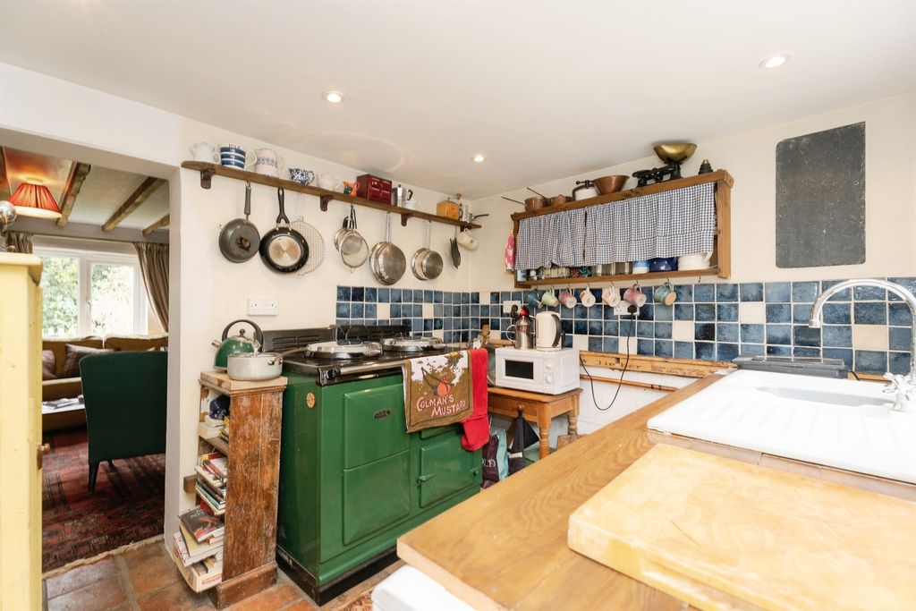 Property photo 3 of 17