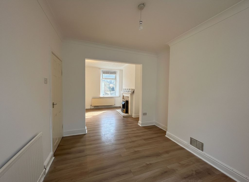 Property photo 2 of 16 Living Room