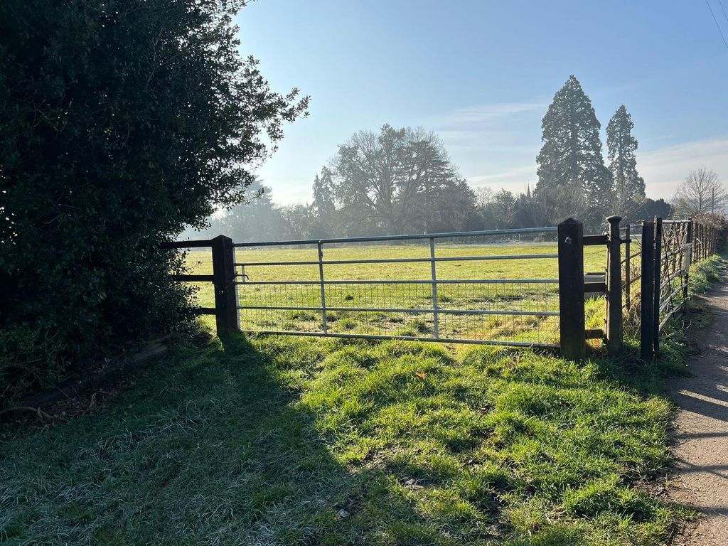 Property photo 2 of 8 Picture No. 02