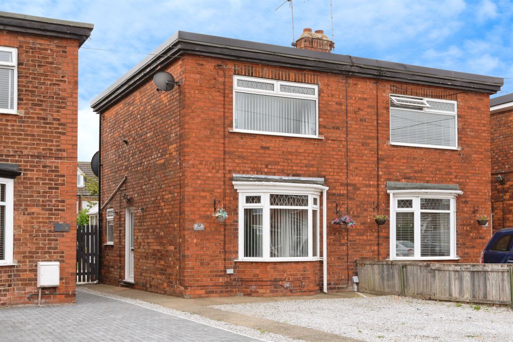Property photo 1 of 12