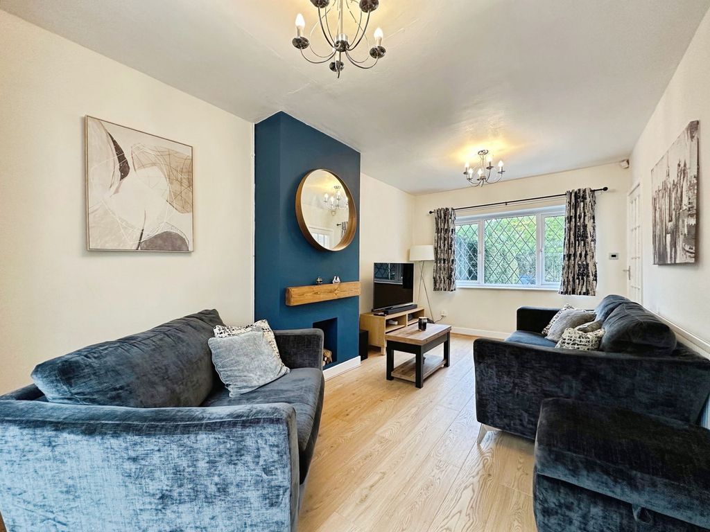 Property photo 2 of 36