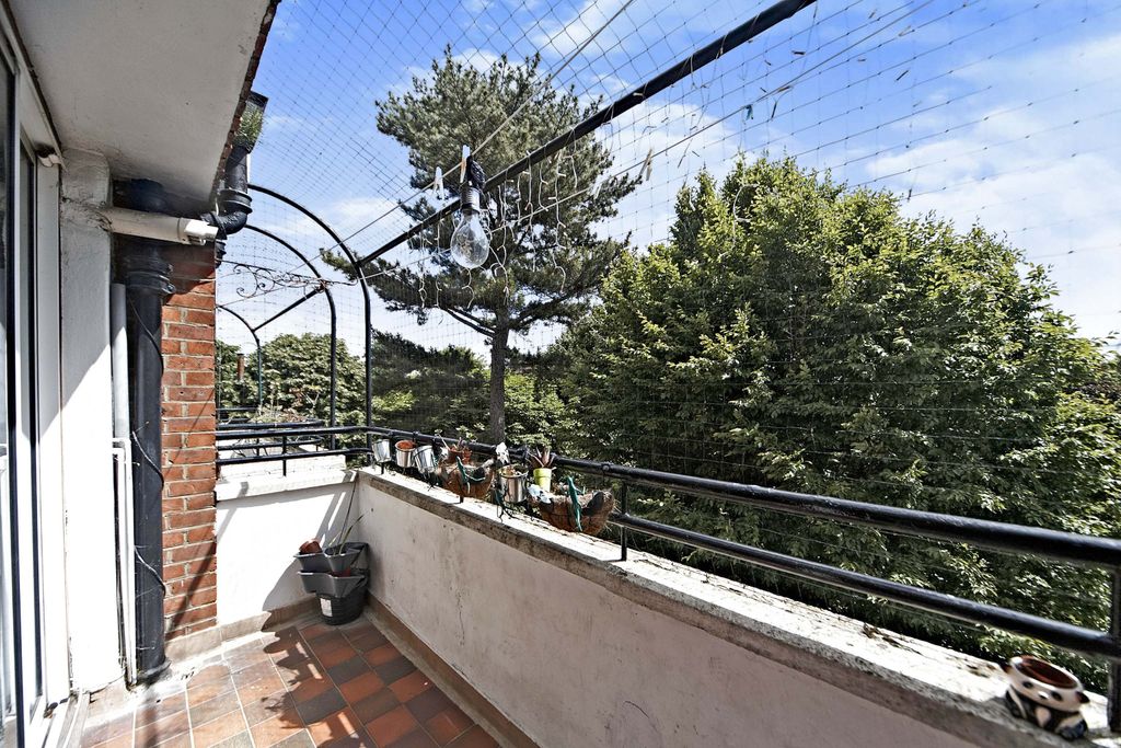 Property photo 3 of 13 Balcony