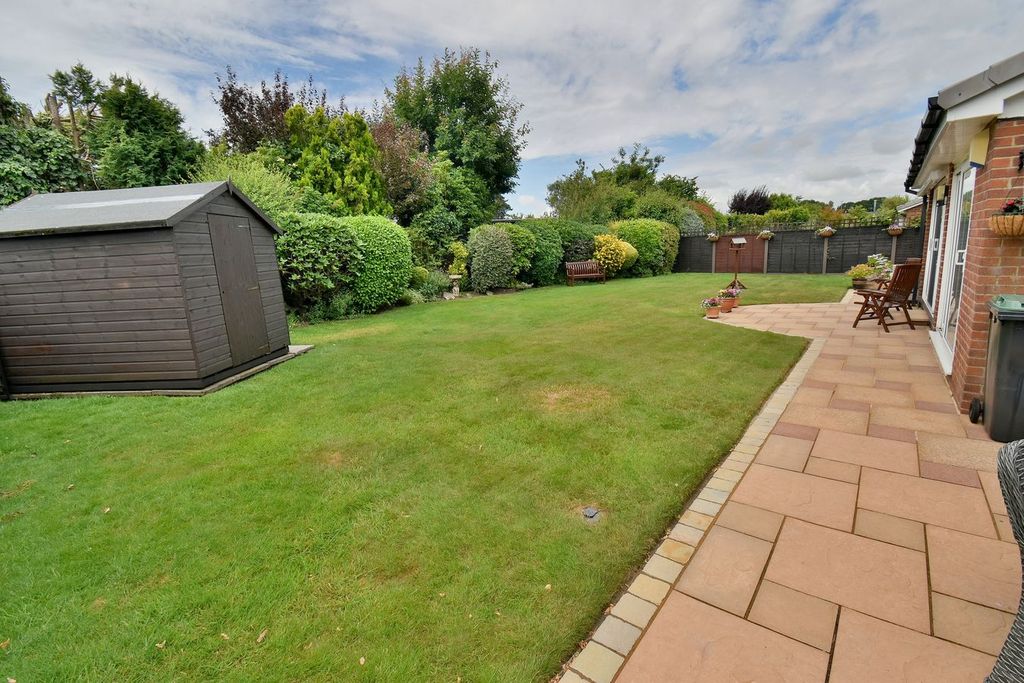 Property photo 2 of 21