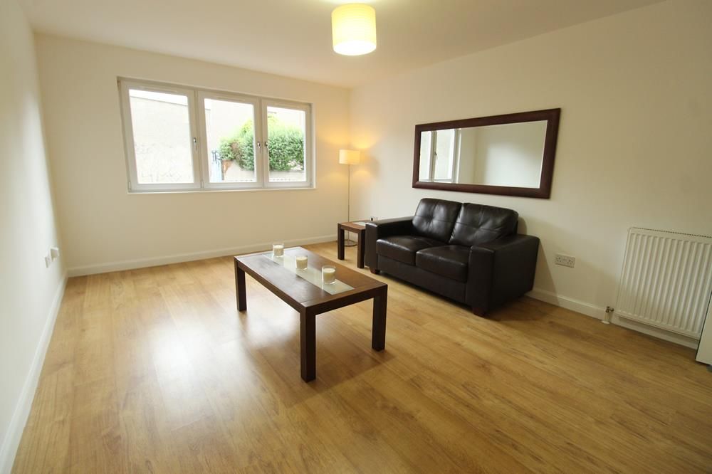 Property photo 1 of 10 Lounge 1