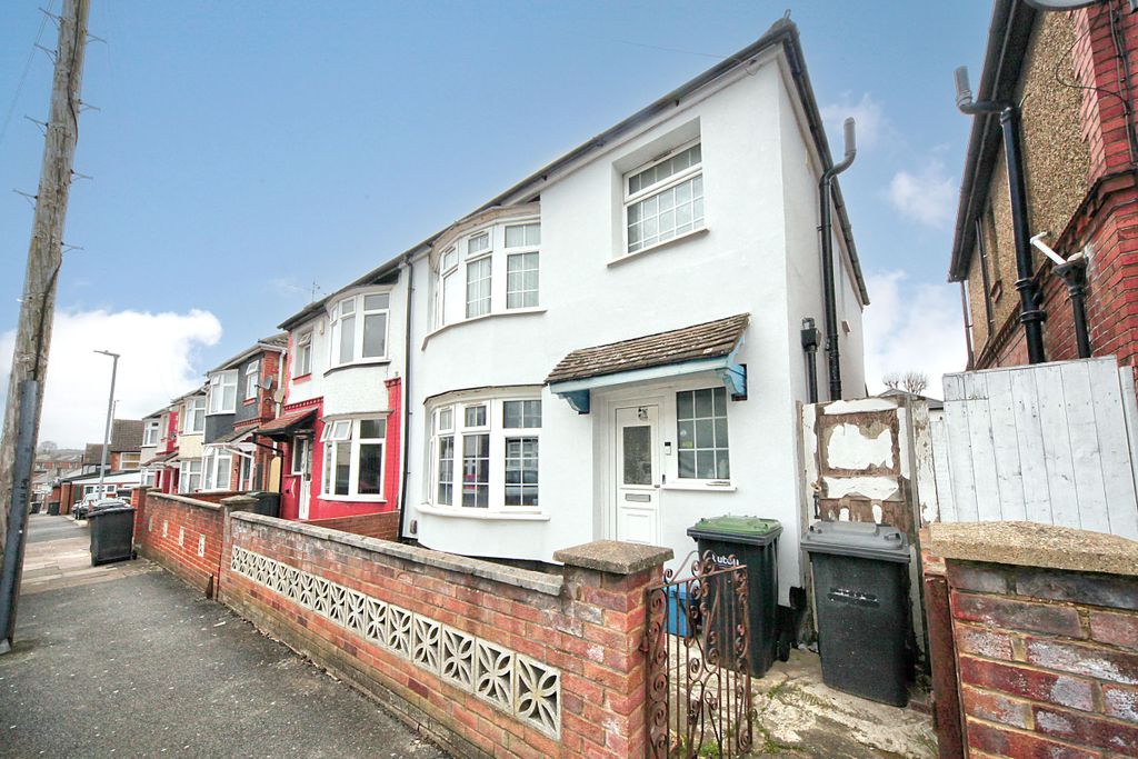 Property photo 2 of 7