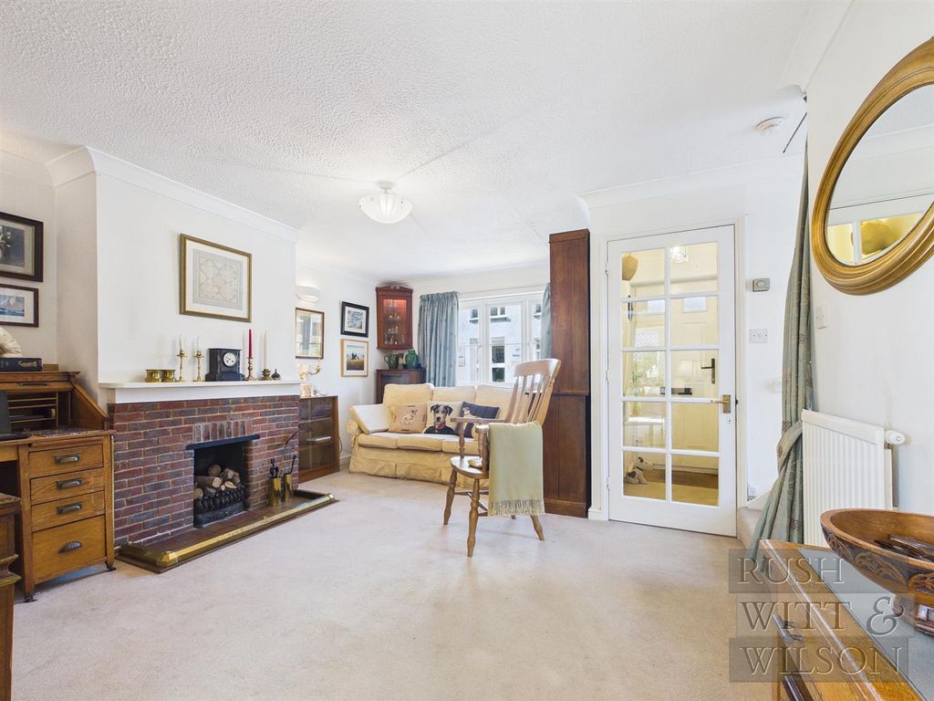 Property photo 3 of 23