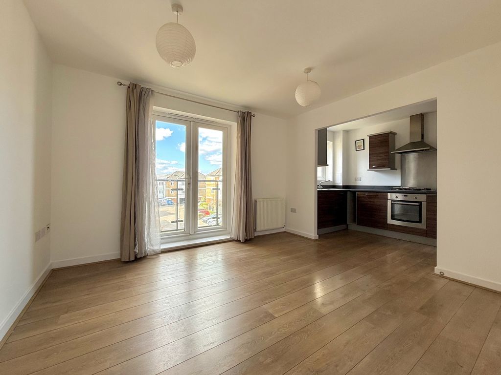 Property photo 2 of 8 Photo 7