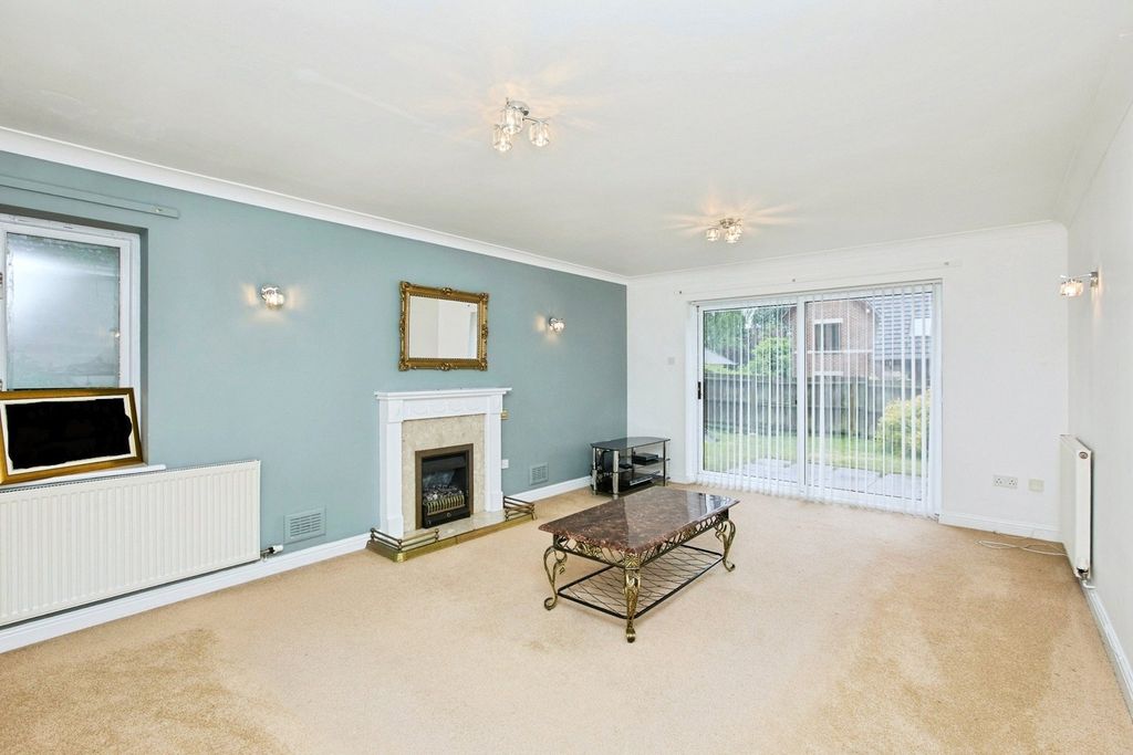 Property photo 2 of 19 Picture No. 22