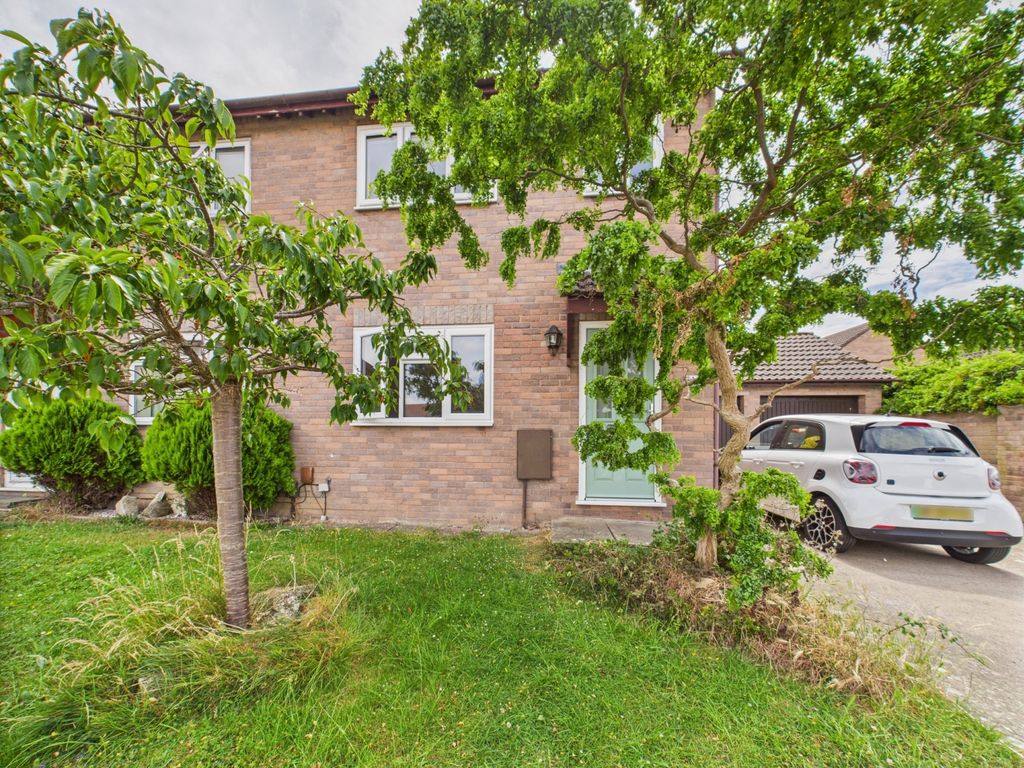 Property photo 3 of 9 Cam01740G0-Pr0410-Still009