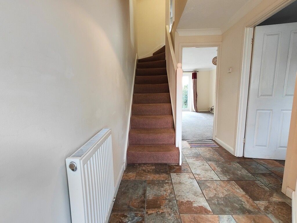 Property photo 2 of 11 108 Lettings