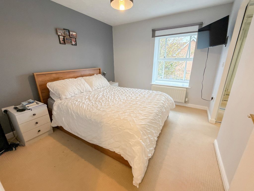 Property photo 3 of 12 Bedroom