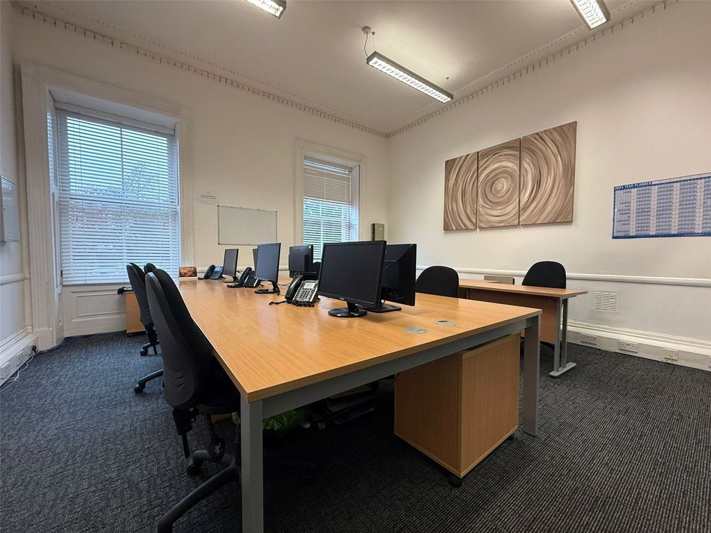 Property photo 1 of 5 Picture No. 04