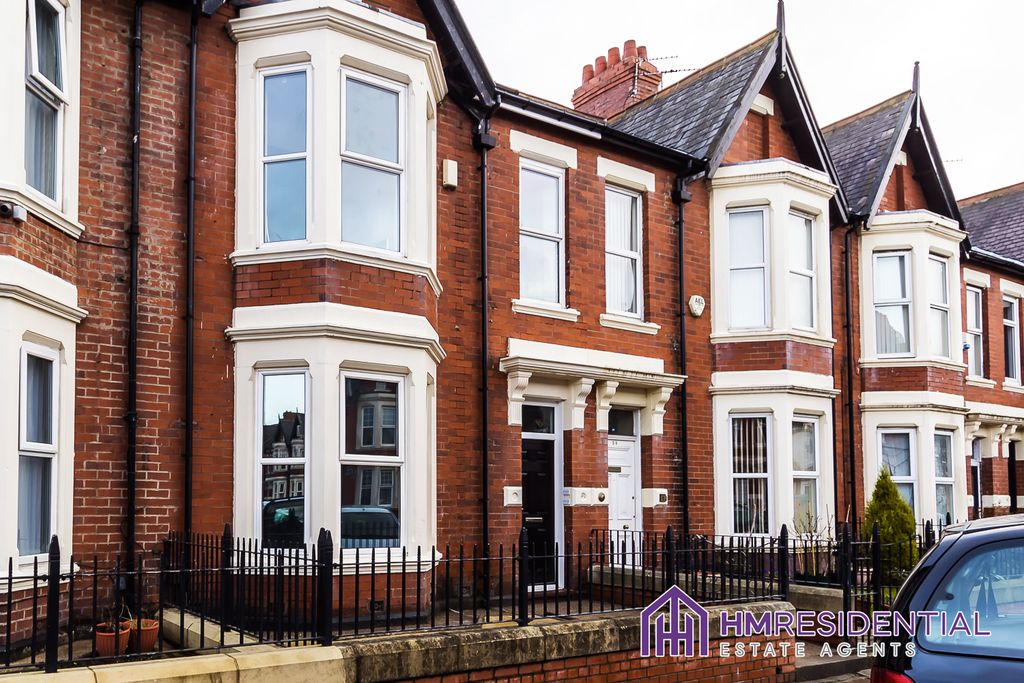 Property photo 1 of 4 1 Bedroom Apartment For Rent On  Wingrove Road Flat 1, Fenham, Newcastle Upon Tyne, Tyne And Wear, Ne4 9Br 16/01/2026 Â£750.00 Pcm