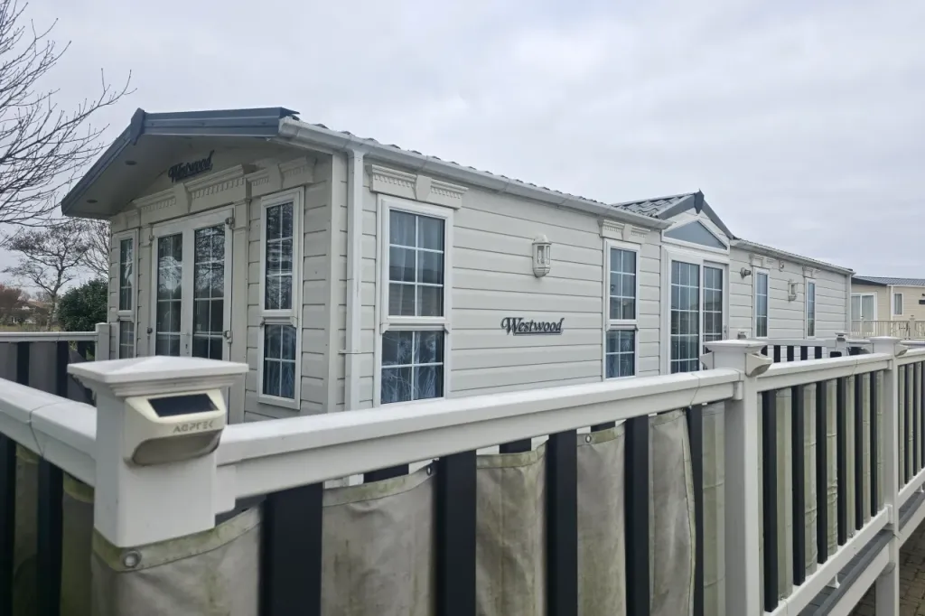 Property photo 1 of 4 Exterior 12 Scaled 1 2560x1706 F50 50