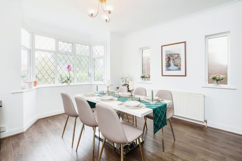 Property photo 2 of 23 173-4.Jpg