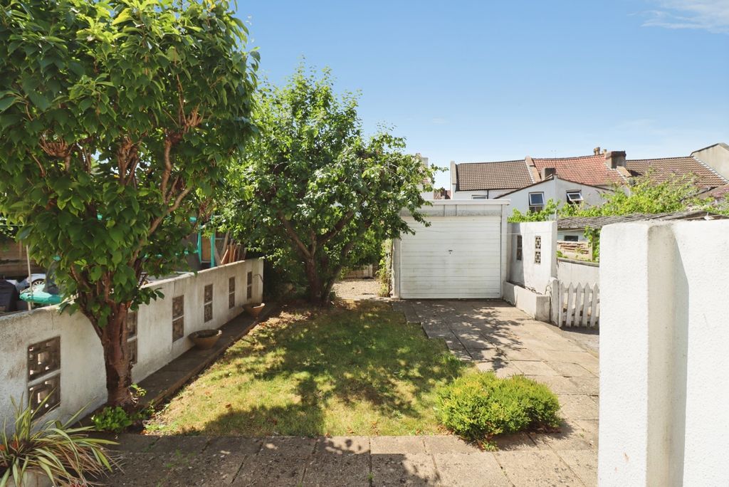 Property photo 2 of 17 Pbox-Img.Jpg